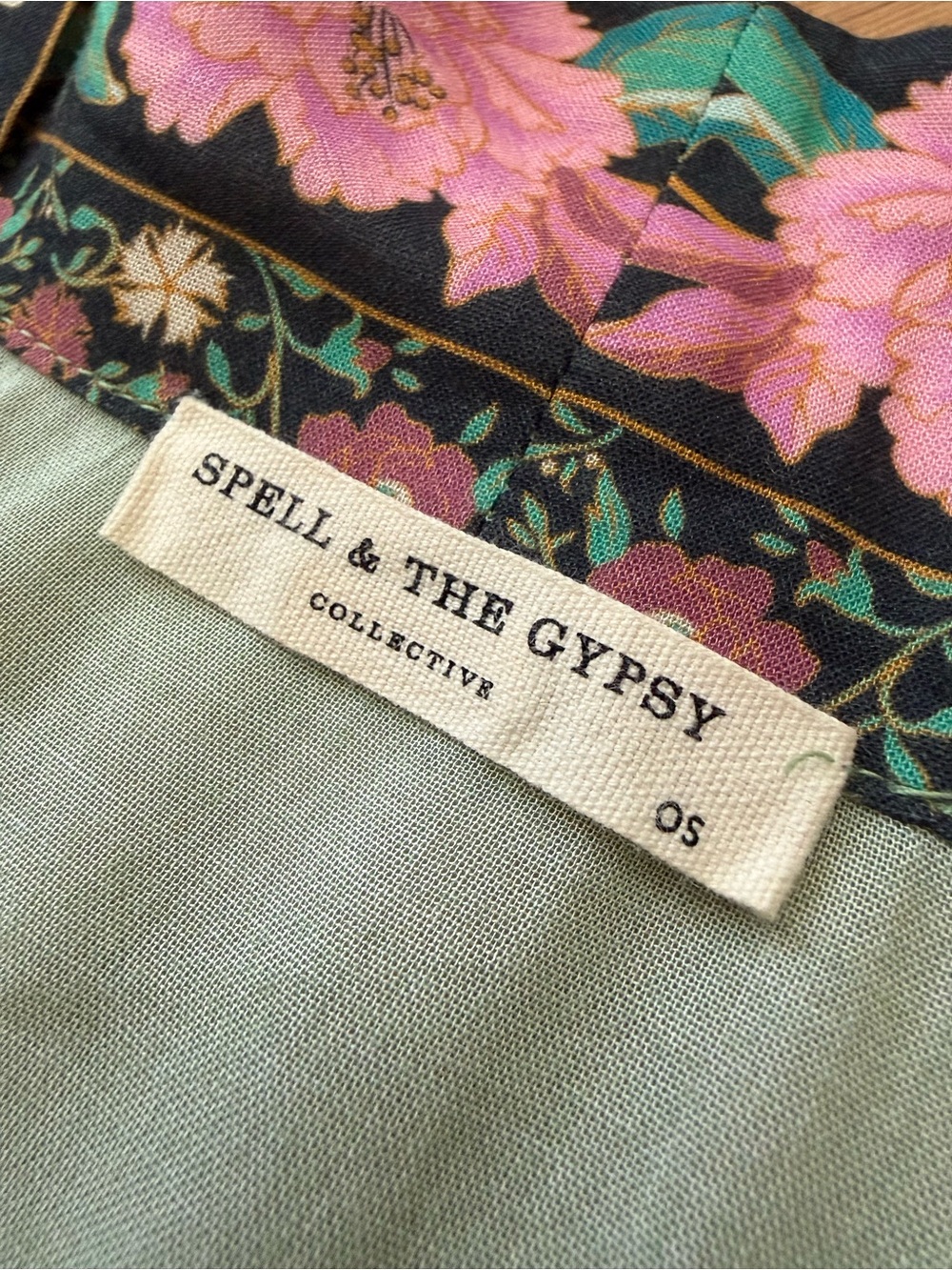 Spell and the Gypsy Collective Cloud Dancer Maxi Kimono Flowy Lightweight FLAW - Picture 2 of 12